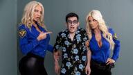 BrazzersExxtra – Fucking His Way Into the U.S.A – Brittany Andrews, Nicolette Shea, Jordi El Niño Polla