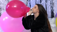 BalloonBoxxx – Indica Plays with Balloons in The Snow – Indica Flower