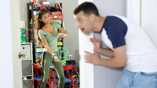 FamilyStrokes – Anything To Go Viral – Clara Trinity, Johnny The Kid